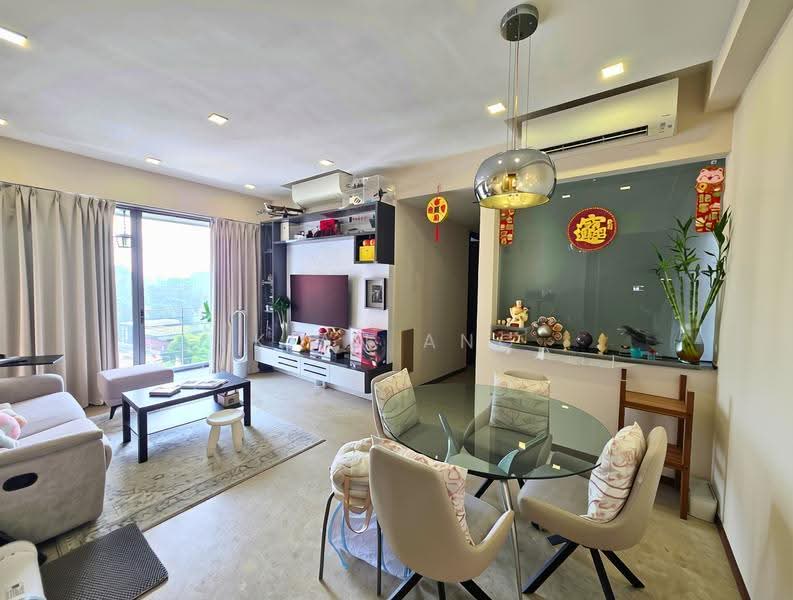Arthur 118, 118 Arthur Road, East Coast / Marine Parade, 2 Bedrooms, 990 sqft, Apartment For Sale, by Kian Ang, 500287266 - Living Room - PropertyGuru.com.sg