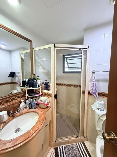 Regentville, 10 Hougang Street 92, Hougang / Punggol / Sengkang, 3 Bedrooms, 1,152 sqft, Condominium For Sale, by Li Xinghua, 500287272 - Bathroom - PropertyGuru.com.sg