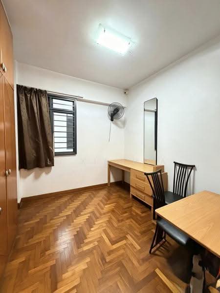 Regentville, 10 Hougang Street 92, Hougang / Punggol / Sengkang, 3 Bedrooms, 1,152 sqft, Condominium For Sale, by Li Xinghua, 500287272 - PropertyGuru.com.sg