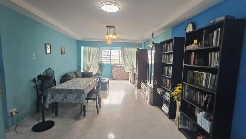 254 Bukit Batok East Avenue 4, 254 Bukit Batok East Avenue 4, Dairy Farm / Bukit Panjang / Choa Chu Kang, 3 Bedrooms, 1,301 sqft, HDB Flat For Sale, by M. Selva, 500287273 - Living Room - PropertyGuru.com.sg