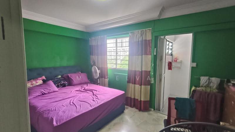 254 Bukit Batok East Avenue 4, 254 Bukit Batok East Avenue 4, Dairy Farm / Bukit Panjang / Choa Chu Kang, 3 Bedrooms, 1,301 sqft, HDB Flat For Sale, by M. Selva, 500287273 - Bedroom - PropertyGuru.com.sg