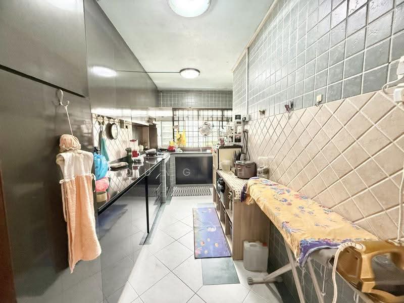 612 Elias Road, 612 Elias Road, Pasir Ris / Tampines, 3 Bedrooms, 1,195 sqft, HDB Flat For Rent, by Young Chng, 500287277 - Kitchen - PropertyGuru.com.sg