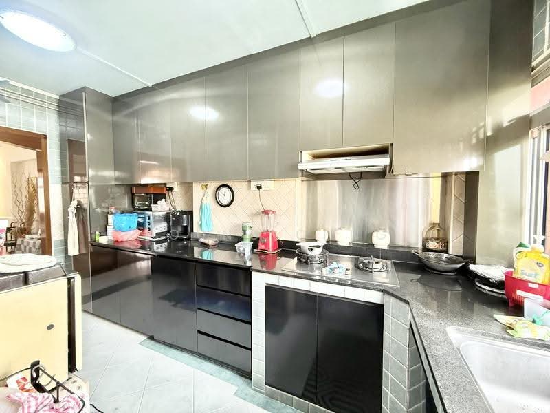 612 Elias Road, 612 Elias Road, Pasir Ris / Tampines, 3 Bedrooms, 1,195 sqft, HDB Flat For Rent, by Young Chng, 500287277 - Kitchen - PropertyGuru.com.sg