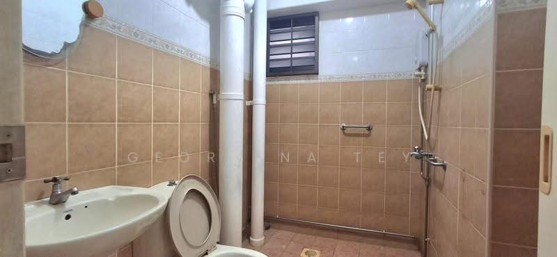 454 Clementi Avenue 3, 454 Clementi Avenue 3, Buona Vista / West Coast / Clementi New Town, Room Rental, 100 sqft, HDB Flat For Rent, by Georgina Tey, 500287280 - Bathroom - PropertyGuru.com.sg