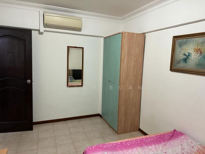 Blk 276 Tampines St 22, 22, 2 Bedrooms, 797 sqft, HDB Flat For Sale, by Sumiah Buang, 500287281 - Bedroom - PropertyGuru.com.sg