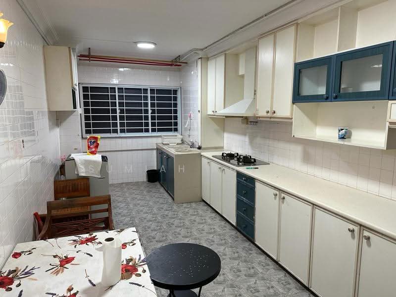 Blk 276 Tampines St 22, 22, 2 Bedrooms, 797 sqft, HDB Flat For Sale, by Sumiah Buang, 500287281 - Kitchen - PropertyGuru.com.sg