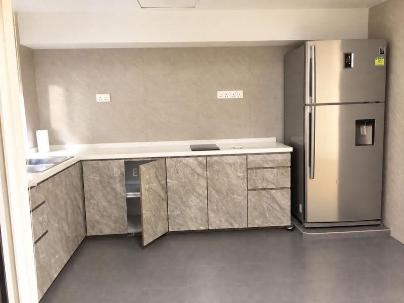 Coronation Shopping Plaza, 587 Bukit Timah Road, Tanglin / Holland / Bukit Timah, 2 Bedrooms, 1,100 sqft, Apartment For Rent, by Dexter Lim, 500287283 - Kitchen - PropertyGuru.com.sg