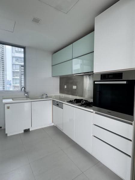 Cairnhill Residences, 31 Cairnhill Circle, Orchard / River Valley, 3 Bedrooms, 1,238 sqft, Apartment For Rent, by Pamela Huang, 500287285 - Kitchen - PropertyGuru.com.sg