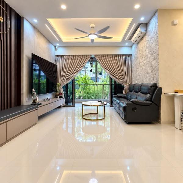 The Visionaire, 174 Canberra Drive, Sembawang / Yishun, 3 Bedrooms, 1,259 sqft, Condominium For Sale, by Jit Kaur, 500287289 - Living Room - PropertyGuru.com.sg
