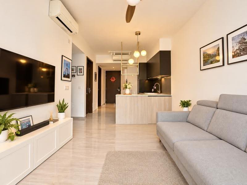 Grandeur Park Residences, 1 Bedok South Avenue 3, Bedok / Upper East Coast, 2 Bedrooms, 581 sqft, Condominium For Sale, by Stephen Li, 500287297 - Living Room - PropertyGuru.com.sg