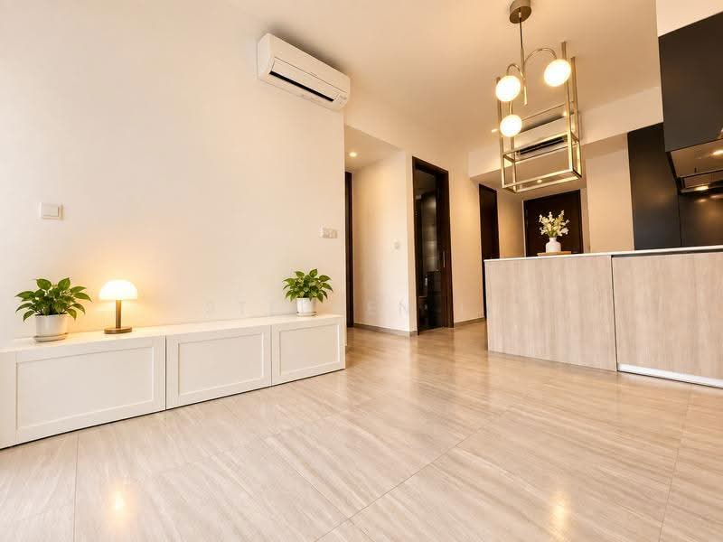 Grandeur Park Residences, 1 Bedok South Avenue 3, Bedok / Upper East Coast, 2 Bedrooms, 581 sqft, Condominium For Sale, by Stephen Li, 500287297 - Living Room - PropertyGuru.com.sg