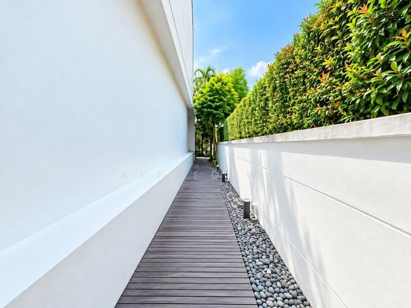 Spacious living in a freehold corner terrace at Oasis @ Mulberry, Macpherson / Potong Pasir, 4 Bedrooms, 4,656 sqft, Corner Terrace For Sale, by Alfred Wu, 500287303 - PropertyGuru.com.sg
