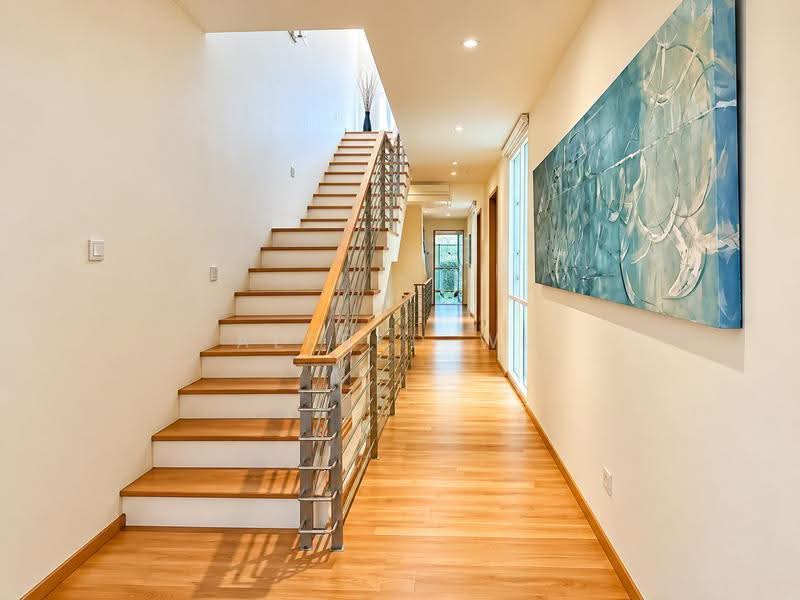 Spacious living in a freehold corner terrace at Oasis @ Mulberry, Macpherson / Potong Pasir, 4 Bedrooms, 4,656 sqft, Corner Terrace For Sale, by Alfred Wu, 500287303 - Corridor - PropertyGuru.com.sg