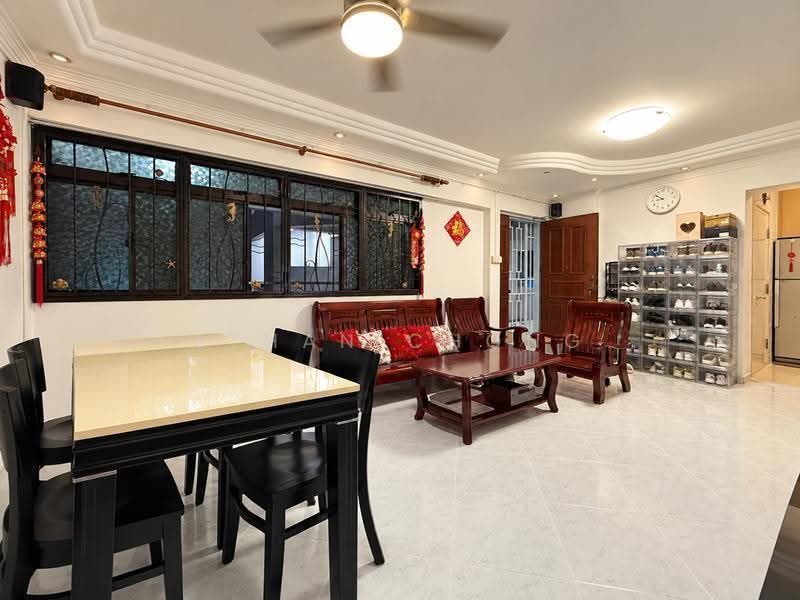 689A Choa Chu Kang Drive, 689A Choa Chu Kang Drive, Dairy Farm / Bukit Panjang / Choa Chu Kang, 3 Bedrooms, 969 sqft, HDB Flat For Sale, by Ethan Chong, 500287316 - Living Room - PropertyGuru.com.sg