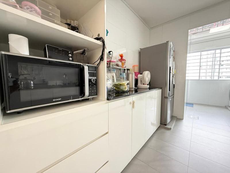215 Choa Chu Kang Central, 215 Choa Chu Kang Central, Dairy Farm / Bukit Panjang / Choa Chu Kang, 3 Bedrooms, 1,119 sqft, HDB Flat For Sale, by Jerry Tay, 500287317 - Kitchen - PropertyGuru.com.sg