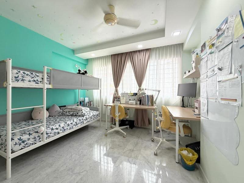 215 Choa Chu Kang Central, 215 Choa Chu Kang Central, Dairy Farm / Bukit Panjang / Choa Chu Kang, 3 Bedrooms, 1,119 sqft, HDB Flat For Sale, by Jerry Tay, 500287317 - Common Bedroom - PropertyGuru.com.sg