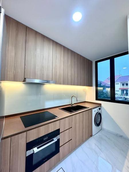 K Suites, 21 Lorong K Telok Kurau, East Coast / Marine Parade, 4 Bedrooms, 1,130 sqft, Apartment For Rent, by Ena Teo, 500287334 - Kitchen - PropertyGuru.com.sg