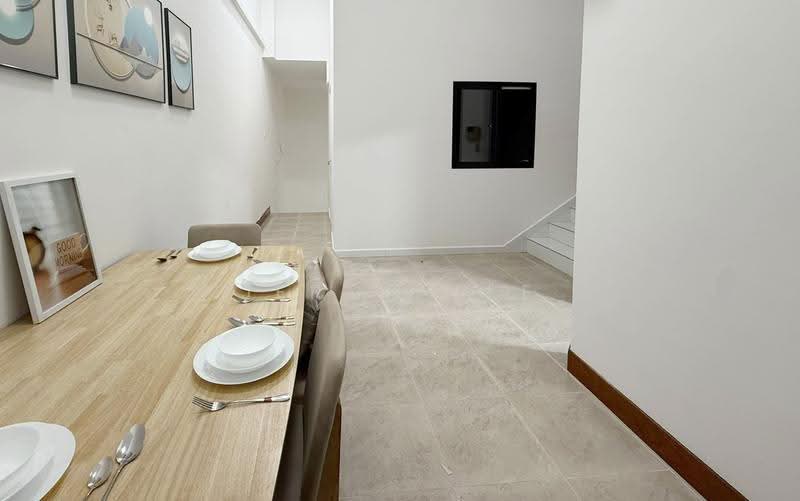 Westville, 12 Westwood Terrace, Boon Lay / Jurong / Tuas, Studio, 165 sqft, Terraced House For Rent, by Jeron Lee, 500287340 - Dining Room - PropertyGuru.com.sg
