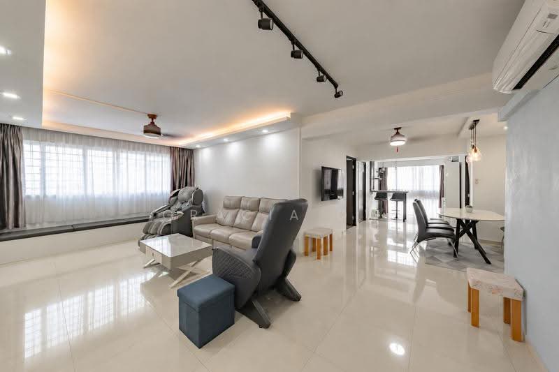 553 Ang Mo Kio Avenue 10, 553 Ang Mo Kio Avenue 10, Ang Mo Kio / Bishan / Thomson, 3 Bedrooms, 1,281 sqft, HDB Flat For Sale, by Gracia Ow, 500287343 - Living Room - PropertyGuru.com.sg