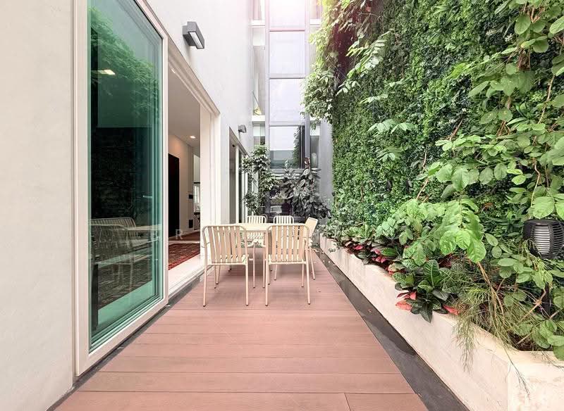 **LANDED7772** @ RARE DESIGNER SEA-VIEW SANCTUARY, Pasir Ris / Tampines, 8 Bedrooms, 7,000 sqft, Semi-Detached House For Sale, by Brandon Ng, 500287350 - Exterior - PropertyGuru.com.sg