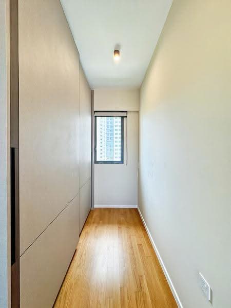 Clavon, 8 Clementi Avenue 1, Buona Vista / West Coast / Clementi New Town, 5 Bedrooms, 1,690 sqft, Condominium For Sale, by Joyce Lye Hui Xin, 500287352 - Corridor - PropertyGuru.com.sg