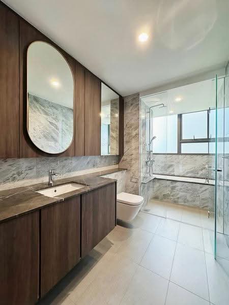 Clavon, 8 Clementi Avenue 1, Buona Vista / West Coast / Clementi New Town, 5 Bedrooms, 1,690 sqft, Condominium For Sale, by Joyce Lye Hui Xin, 500287352 - Bathroom - PropertyGuru.com.sg
