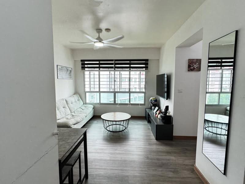 102B Canberra Street, 102B Canberra Street, Sembawang / Yishun, 2 Bedrooms, 743 sqft, HDB Flat For Sale, by Amir Zalani, 500287358 - Living Room - PropertyGuru.com.sg