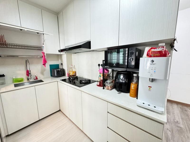 102B Canberra Street, 102B Canberra Street, Sembawang / Yishun, 2 Bedrooms, 743 sqft, HDB Flat For Sale, by Amir Zalani, 500287358 - Kitchen - PropertyGuru.com.sg
