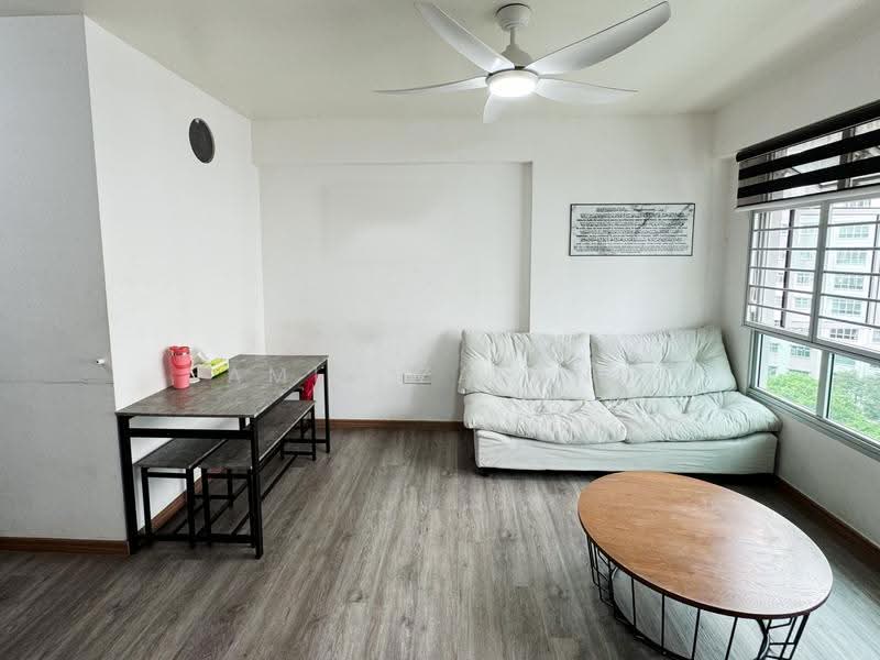 102B Canberra Street, 102B Canberra Street, Sembawang / Yishun, 2 Bedrooms, 743 sqft, HDB Flat For Sale, by Amir Zalani, 500287358 - Living Room - PropertyGuru.com.sg