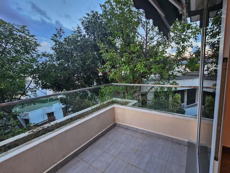 Ventura Heights, 71L Jalan Lim Tai See, Tanglin / Holland / Bukit Timah, 5 Bedrooms, 5,132 sqft, Cluster House For Sale, by Yiping Choo, 500287384 - Balcony - PropertyGuru.com.sg