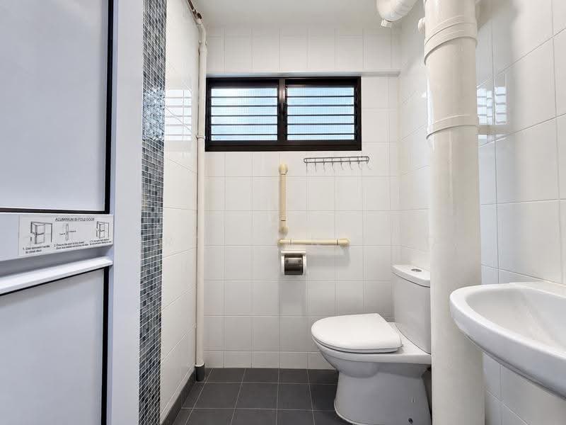 137 Yishun Ring Road, 137 Yishun Ring Road, Sembawang / Yishun, 2 Bedrooms, 732 sqft, HDB Flat For Rent, by Sheryl Tan Si Qi, 500287390 - Bathroom - PropertyGuru.com.sg