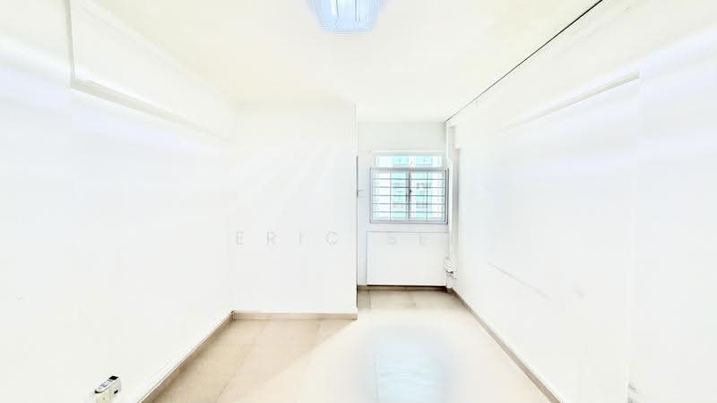 151 Ang Mo Kio Avenue 5, 151 Ang Mo Kio Avenue 5, Ang Mo Kio / Bishan / Thomson, 2 Bedrooms, 883 sqft, HDB Flat For Rent, by Eric See, 500287393 - Master Bedroom - PropertyGuru.com.sg