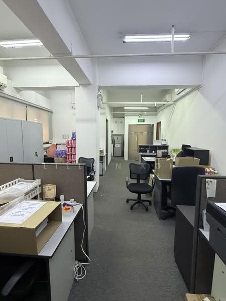 Tong Lee Building, 35 Kallang Pudding Road, Macpherson / Potong Pasir, 674 sqft, Light Industrial (B1) For Rent, by Lillian Koh, 500287395 - Interior - CommercialGuru.com.sg