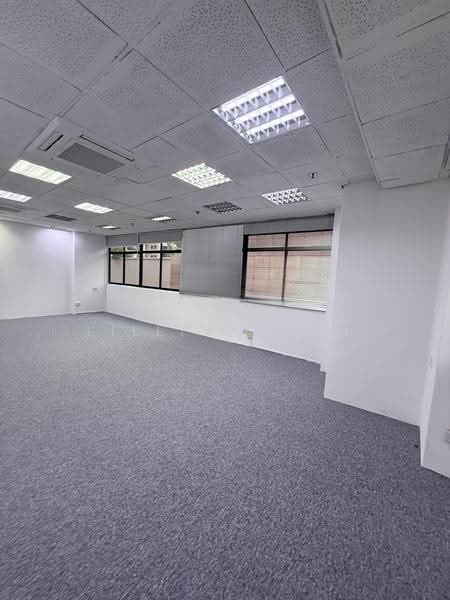 Skyline Building, 192 Waterloo Street, Beach Road / Bugis / Rochor, 650 sqft, Office For Rent, by Lillian Koh, 500287403 - Interior - CommercialGuru.com.sg