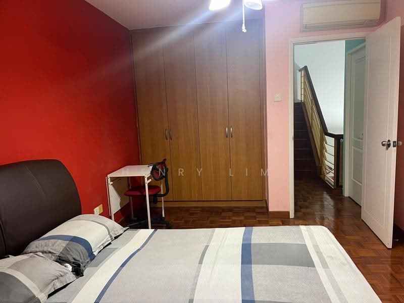 Chuan Villas, Chuan Close, Hougang / Punggol / Sengkang, Room Rental, 350 sqft, Terraced House For Rent, by Henry Lim, 500287404 - Bedroom - PropertyGuru.com.sg