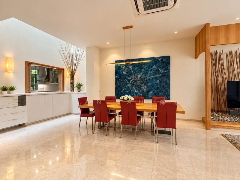 ✸BESIDE PARK✸MODERN DESIGN 2.5-STY+BASEMENT CORNER TER✸1KM OF MARIS STELLA HIGH & CEDAR PRI. SCHOOL✸, Chempaka Avenue Mulberry Belimbing Lichi Angsana Lorong Bunga Jalan Kemboja Butterfly Cedar Kenanga Kee Choe Wan Tho Wangi Siang Kuang Siak Kew Kwong Puay Hee Pheng Geck Pang Seng Setia Mulia Gembira Mesra Muhibbah Hiboran Kemajuan Happy Sennett East, Macpherson / Potong Pasir, 4 Bedrooms, 4,656 sqft, Corner Terrace For Sale, by Damian Tan 陈係赈, 500287405 - Dining - PropertyGuru.com.sg