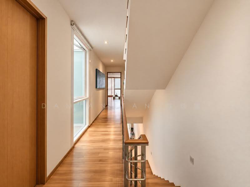 ✸BESIDE PARK✸MODERN DESIGN 2.5-STY+BASEMENT CORNER TER✸1KM OF MARIS STELLA HIGH & CEDAR PRI. SCHOOL✸, Chempaka Avenue Mulberry Belimbing Lichi Angsana Lorong Bunga Jalan Kemboja Butterfly Cedar Kenanga Kee Choe Wan Tho Wangi Siang Kuang Siak Kew Kwong Puay Hee Pheng Geck Pang Seng Setia Mulia Gembira Mesra Muhibbah Hiboran Kemajuan Happy Sennett East, Macpherson / Potong Pasir, 4 Bedrooms, 4,656 sqft, Corner Terrace For Sale, by Damian Tan 陈係赈, 500287405 - Corridor - PropertyGuru.com.sg