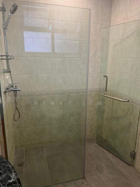 Chuan Ville, Chuan Link, Hougang / Punggol / Sengkang, Room Rental, 350 sqft, Terraced House For Rent, by Henry Lim, 500287407 - Bathroom - PropertyGuru.com.sg