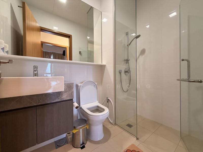 18 Woodsville, 18 Woodsville Close, Macpherson / Potong Pasir, 2 Bedrooms, 743 sqft, Condominium For Rent, by Justin Chong, 500287418 - Bathroom - PropertyGuru.com.sg