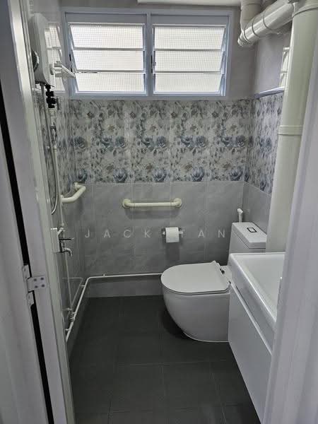 621 Ang Mo Kio Avenue 9, 621 Ang Mo Kio Avenue 9, Ang Mo Kio / Bishan / Thomson, 2 Bedrooms, 883 sqft, HDB Flat For Sale, by Jack Tan, 500287424 - Bathroom - PropertyGuru.com.sg