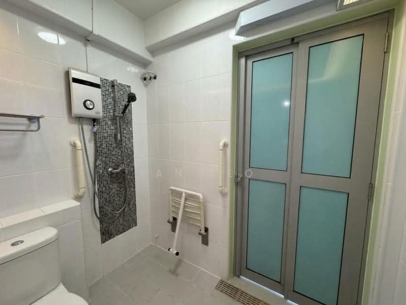 780A Woodlands Crescent, 780A Woodlands Crescent, Admiralty / Woodlands, 1 Bedroom, 506 sqft, HDB Flat For Sale, by Ian Teo, 500287432 - Bathroom - PropertyGuru.com.sg