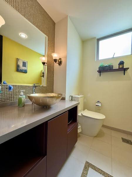 Costa Rhu, 1 Rhu Cross, East Coast / Marine Parade, 4 Bedrooms, 2,056 sqft, Condominium For Sale, by Vandana Malik (Vanda), 500287441 - PropertyGuru.com.sg