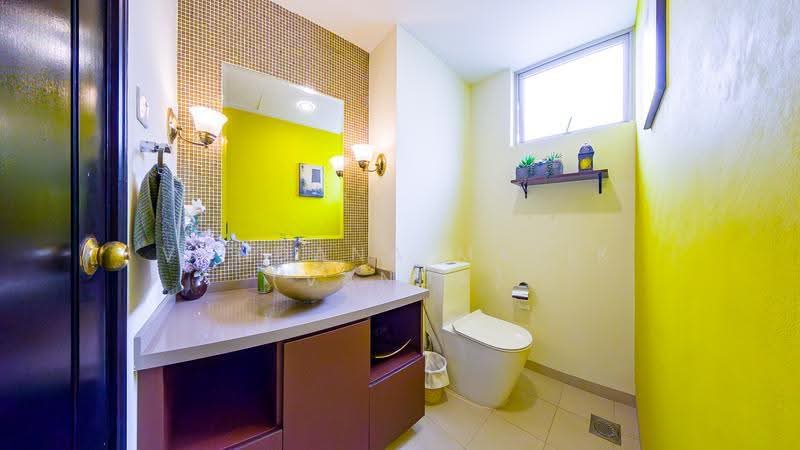 Costa Rhu, 1 Rhu Cross, East Coast / Marine Parade, 4 Bedrooms, 2,056 sqft, Condominium For Sale, by Vandana Malik (Vanda), 500287441 - Bathroom - PropertyGuru.com.sg