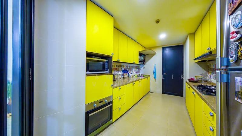 Costa Rhu, 1 Rhu Cross, East Coast / Marine Parade, 4 Bedrooms, 2,056 sqft, Condominium For Sale, by Vandana Malik (Vanda), 500287441 - Kitchen - PropertyGuru.com.sg