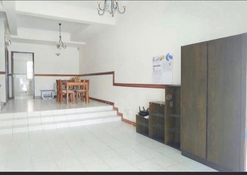 Simei/Expo MRT Terrace house Master room for rent, Upper Changi road, Bedok / Upper East Coast, Room Rental, 293 sqft, Terraced House For Rent, by Desmond, 500287447 - PropertyGuru.com.sg