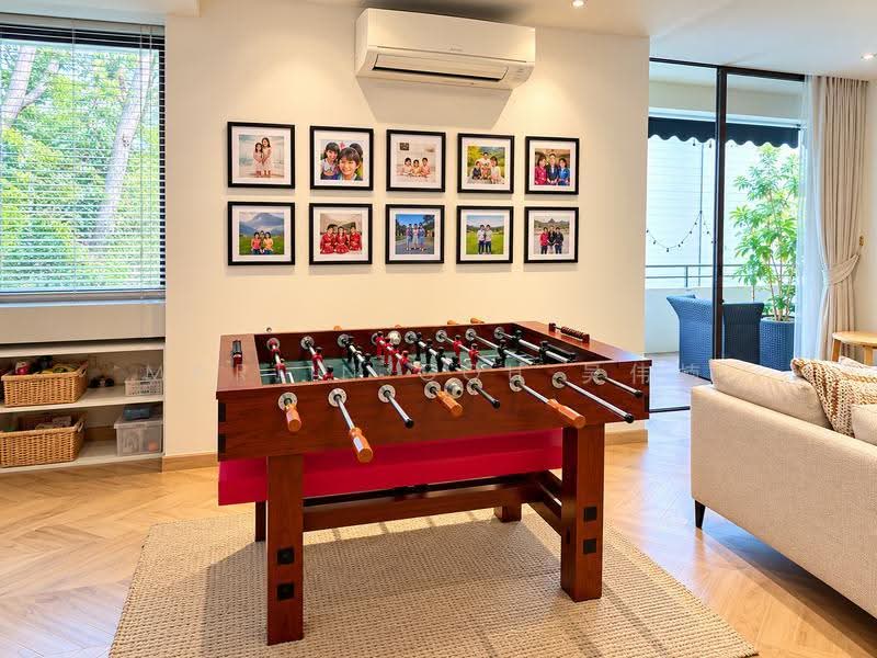 Hillcrest Arcadia, 251 Arcadia Road, Newton / Novena, 5 Bedrooms, 2,896 sqft, Condominium For Sale, by Martin Goh 吴伟楠, 500287449 - Living Room - PropertyGuru.com.sg