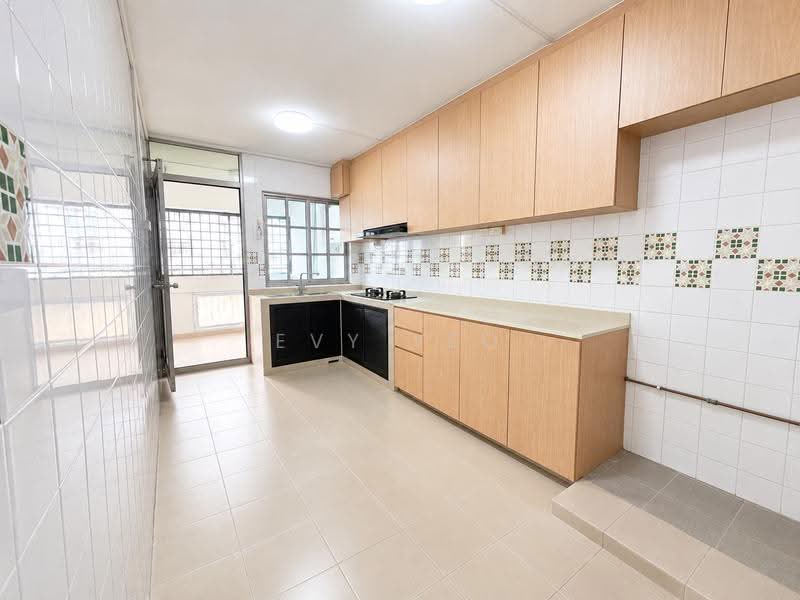 345 Woodlands Street 32, 345 Woodlands Street 32, Admiralty / Woodlands, 4 Bedrooms, 1,313 sqft, HDB Flat For Sale, by Evy Yeo, 500287450 - Kitchen - PropertyGuru.com.sg