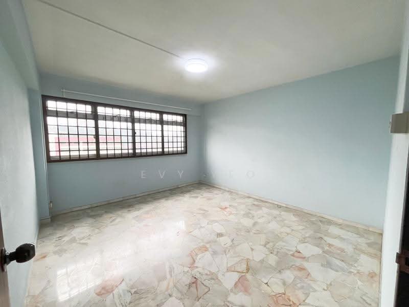 345 Woodlands Street 32, 345 Woodlands Street 32, Admiralty / Woodlands, 4 Bedrooms, 1,313 sqft, HDB Flat For Sale, by Evy Yeo, 500287450 - Common Bedroom 2 - PropertyGuru.com.sg