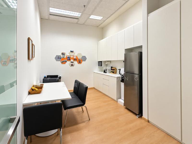 61 Robinson, 61 Robinson Road, Boat Quay / Raffles Place / Marina, 2,207 sqft, Office For Rent, by Patrick Ong 王鹏若(安仔), 500287455 - Kitchen - CommercialGuru.com.sg
