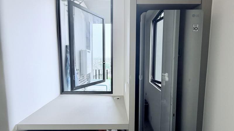 Parc Komo, 959 Upper Changi Road North, Changi Airport / Changi Village, 3 Bedrooms, 969 sqft, Condominium For Sale, by Don Chua, 500287458 - Balcony - PropertyGuru.com.sg